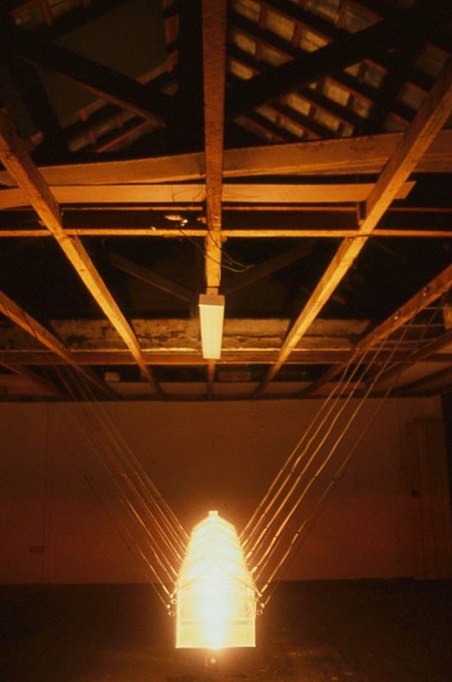 Newton's Cradle 2002